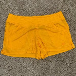 Nike Shorts - Gold - Medium